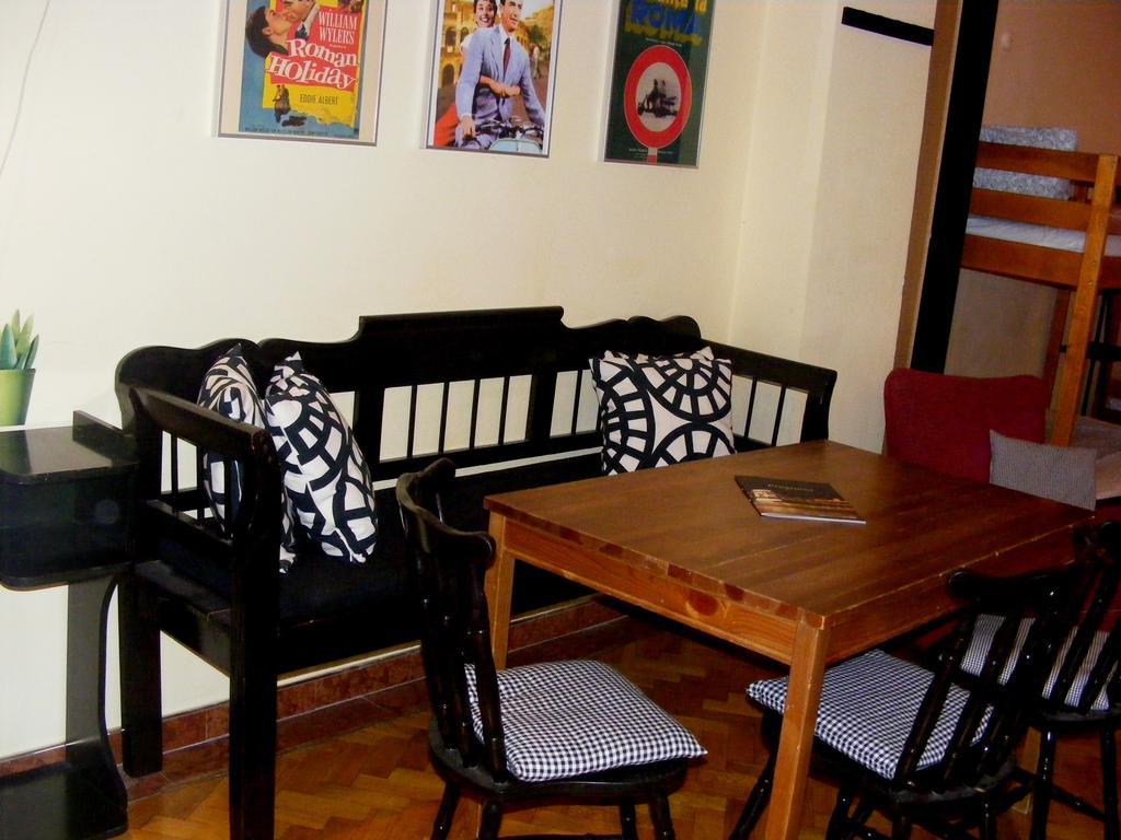 11th Hour Cinema Hostel Budapeszt